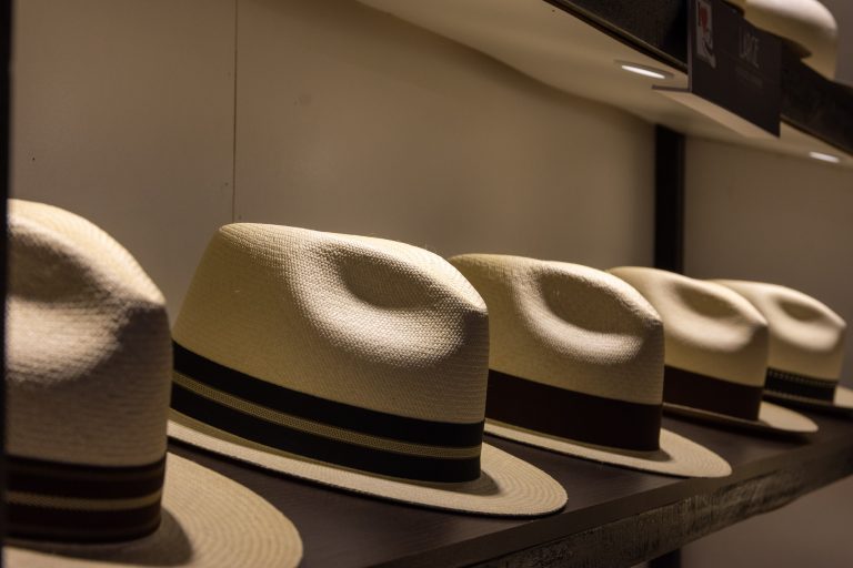 Le fameux chapeau Panama s'appelle en réalité le 