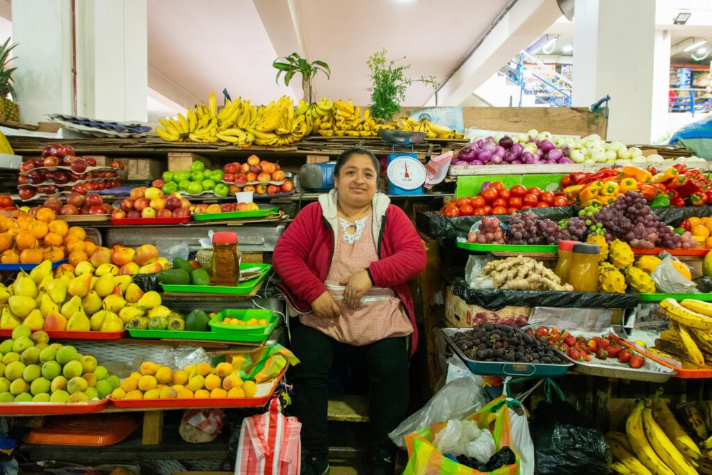 Variété de fruits sur un des marchés de Cuenca